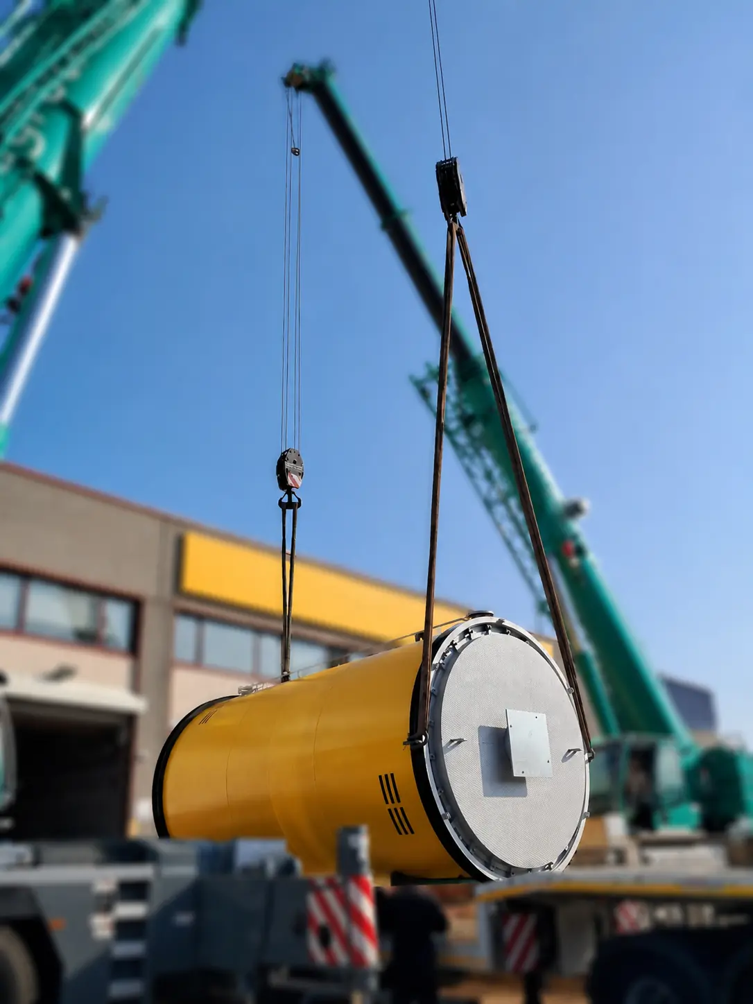 Thermal fluid boiler during on-site installation